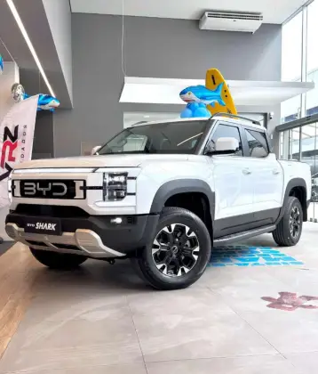 BYD SHARK 2025