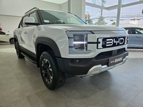 BYD SHARK 2025