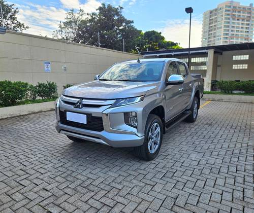 MITSUBISHI L200 TRITON 2021