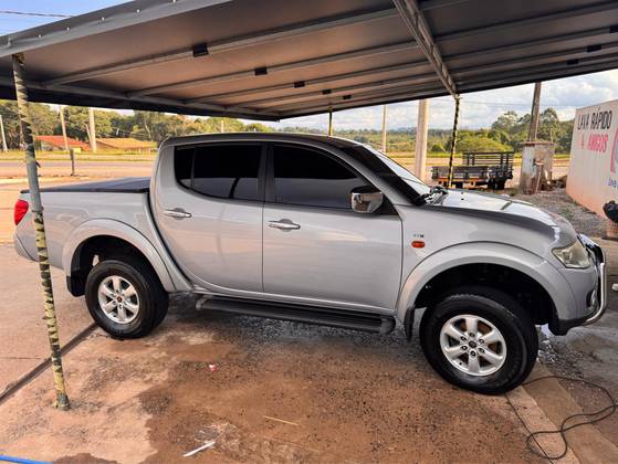 MITSUBISHI L200 TRITON 2013