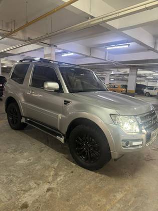 MITSUBISHI PAJERO 2019