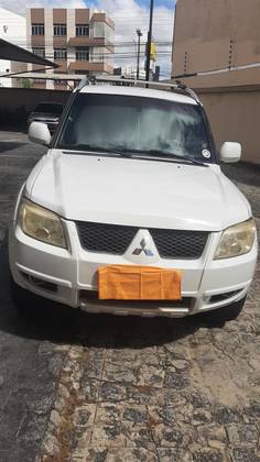 MITSUBISHI PAJERO TR4 2015