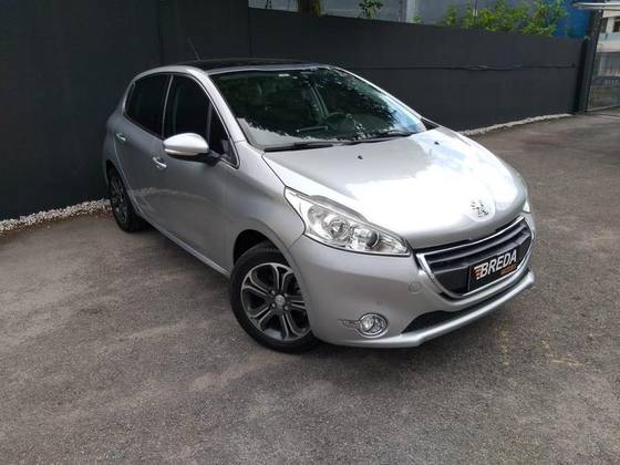 PEUGEOT 208 2016
