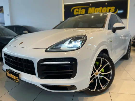 PORSCHE CAYENNE 2022