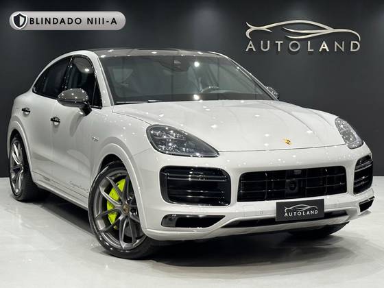 PORSCHE CAYENNE 2022