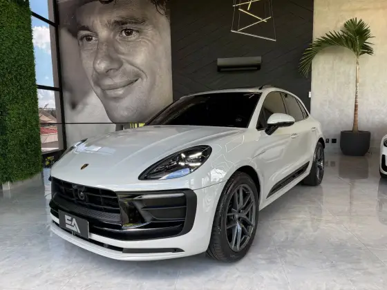 PORSCHE MACAN 2024