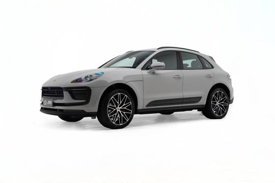 PORSCHE MACAN 2025