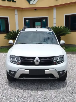 RENAULT DUSTER 2019