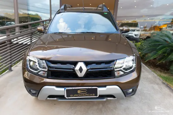 RENAULT DUSTER 2019