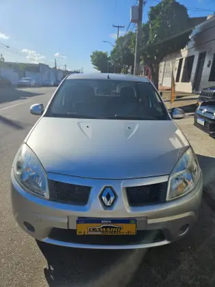 RENAULT SANDERO 2011
