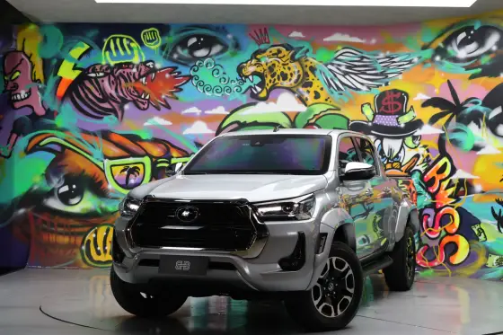 TOYOTA HILUX 2024