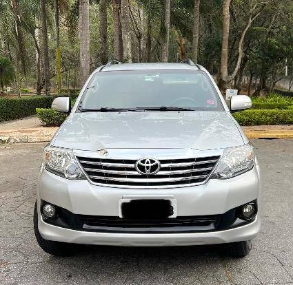 TOYOTA HILUX SW4 2014