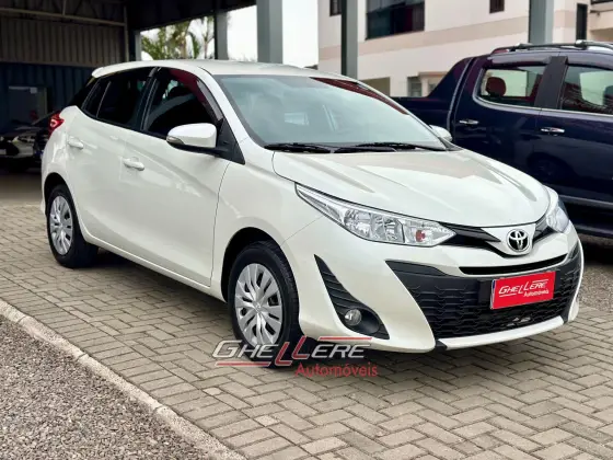 TOYOTA YARIS 2020