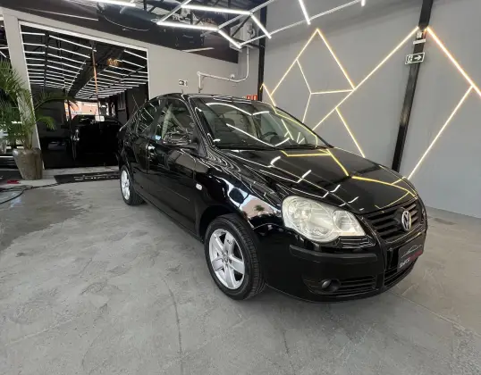 VOLKSWAGEN POLO SEDAN 2009
