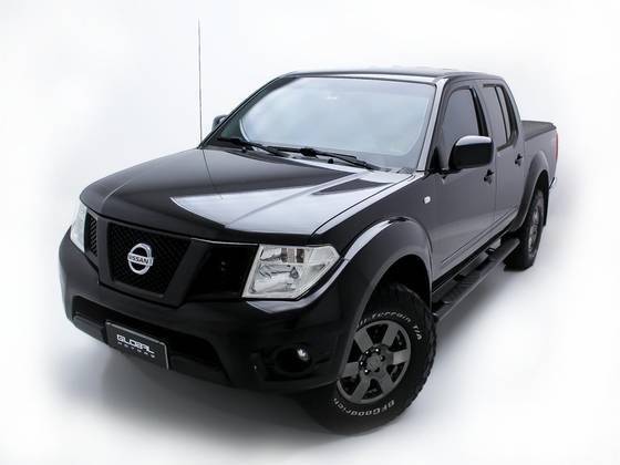 NISSAN FRONTIER 2015