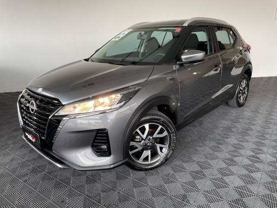 NISSAN KICKS 2023
