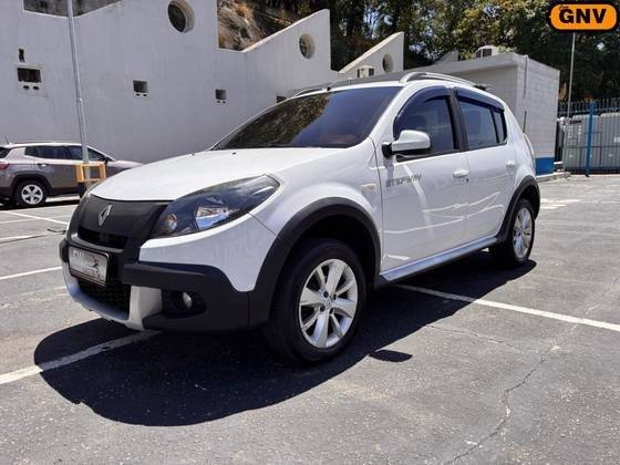 RENAULT SANDERO 2014
