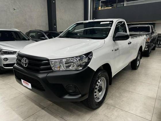 TOYOTA HILUX 2025