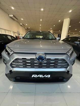 TOYOTA RAV4 2025