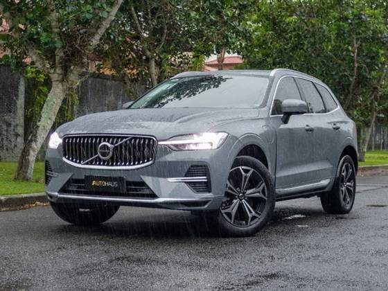 VOLVO XC60 2022