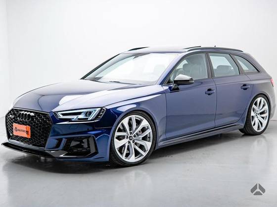 AUDI RS4 2019