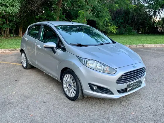 FORD FIESTA 2015