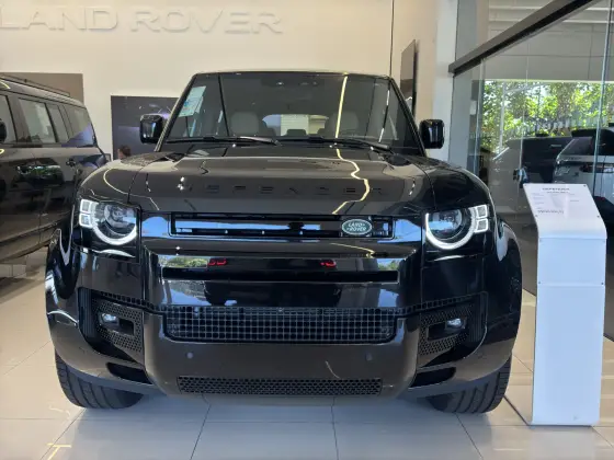 LAND ROVER DEFENDER 2025