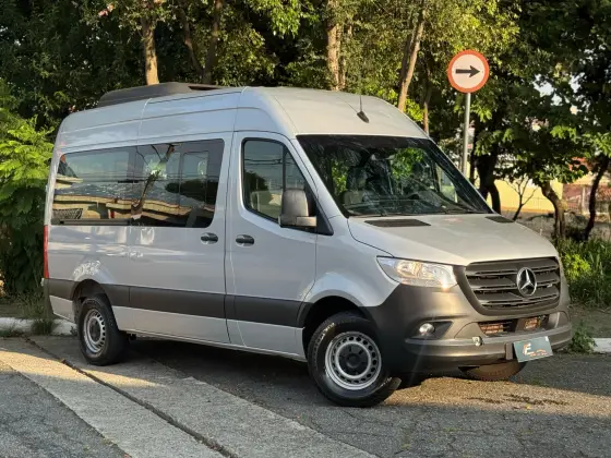 MERCEDES-BENZ SPRINTER 2024