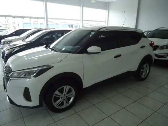 NISSAN KICKS 2022