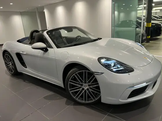 PORSCHE 718 2024
