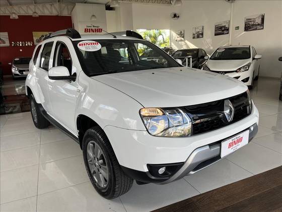 RENAULT DUSTER 2019