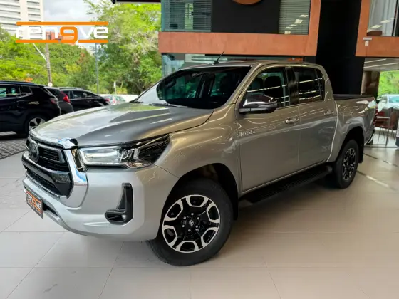 TOYOTA HILUX 2021