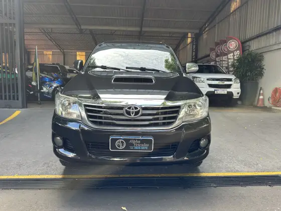 TOYOTA HILUX 2012