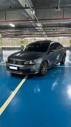 VOLKSWAGEN JETTA 2016