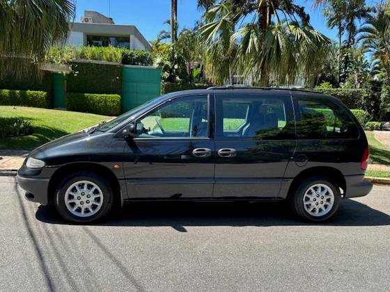 CHRYSLER CARAVAN 1998