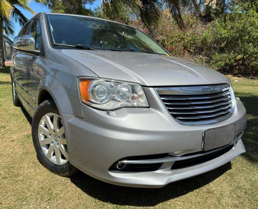 CHRYSLER TOWN & COUNTRY 2015