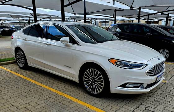 FORD FUSION 2017