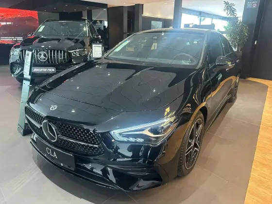 MERCEDES-BENZ CLA 200 2025