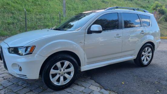 MITSUBISHI OUTLANDER 2013