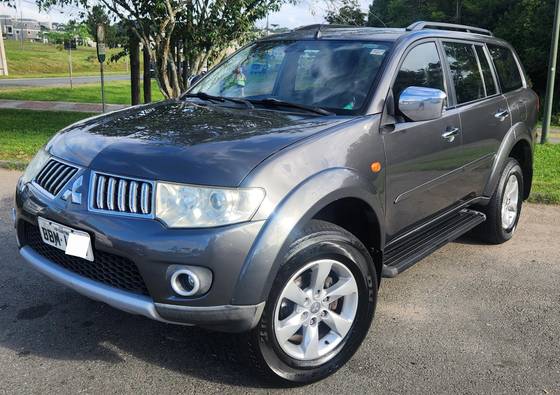 MITSUBISHI PAJERO DAKAR 2012