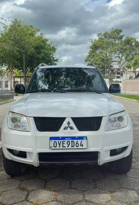 MITSUBISHI PAJERO TR4 2014