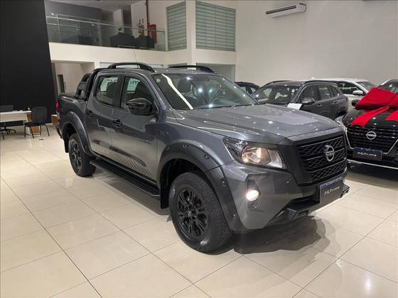NISSAN FRONTIER 2025
