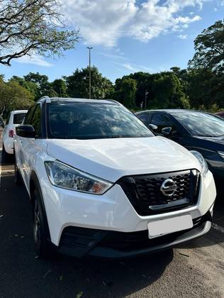 NISSAN KICKS 2020