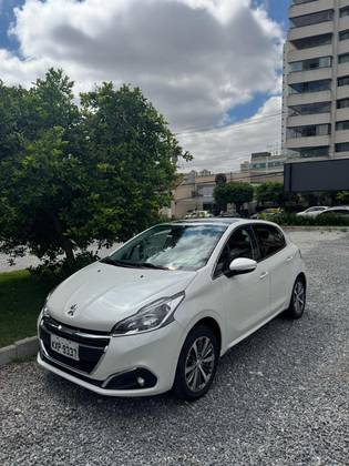 PEUGEOT 208 2017