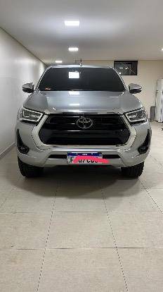 TOYOTA HILUX 2021