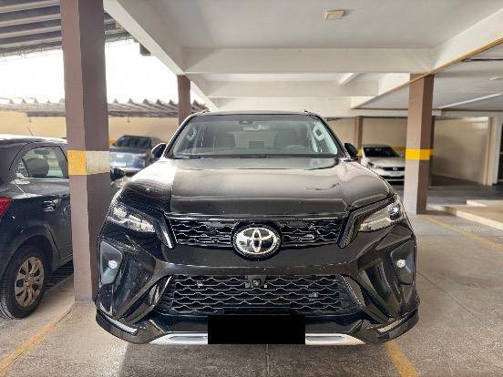 TOYOTA HILUX SW4 2024