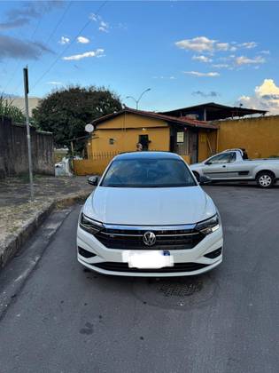 VOLKSWAGEN JETTA 2019