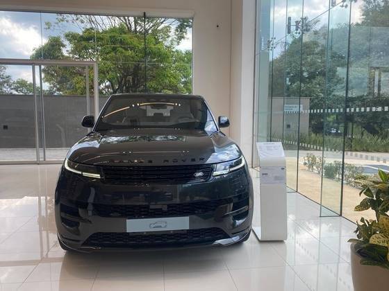LAND ROVER RANGE ROVER SPORT 2025