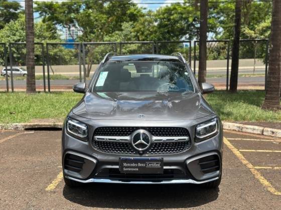 MERCEDES-BENZ GLB 220 2025
