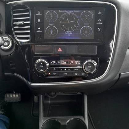 MITSUBISHI OUTLANDER 2016